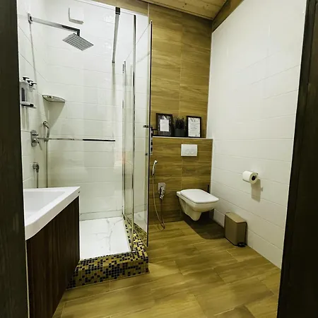 Eagle's Nest-retreat In Mountain Country Club איזקי