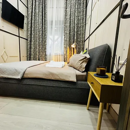 Eagle's Nest-retreat In Mountain Country Club בקתה