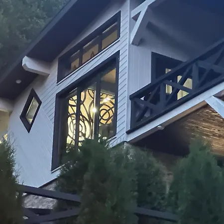 בקתה Eagle's Nest-retreat In Mountain Country Club איזקי